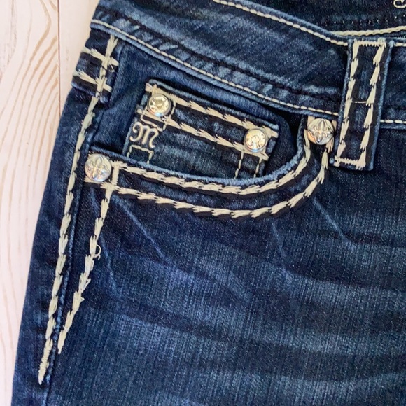 MISS ME| Signature Skinny - Picture 9 of 15